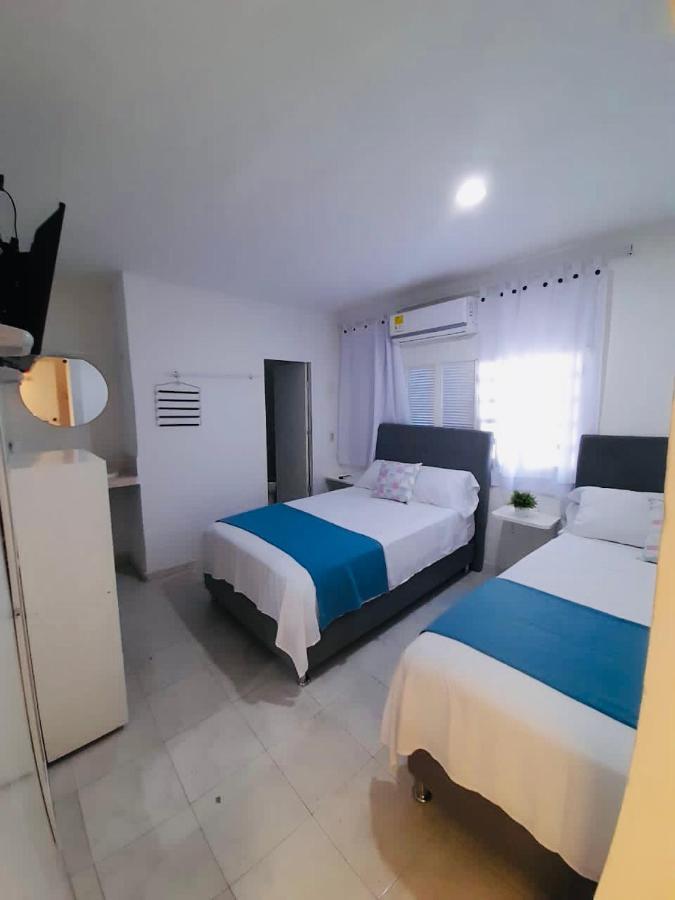 Tita'S Airport Hotel Cartagena Екстер'єр фото