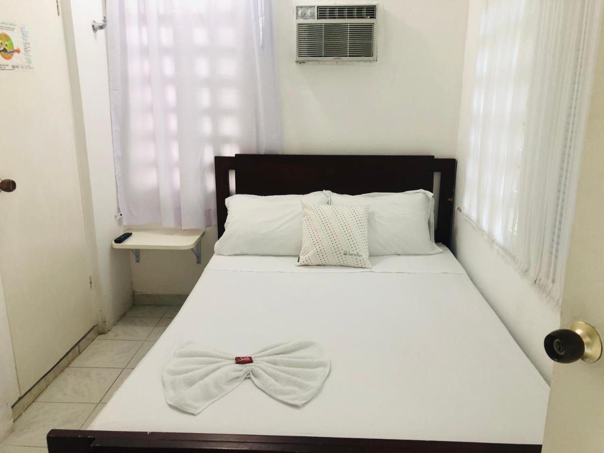 Tita'S Airport Hotel Cartagena Екстер'єр фото