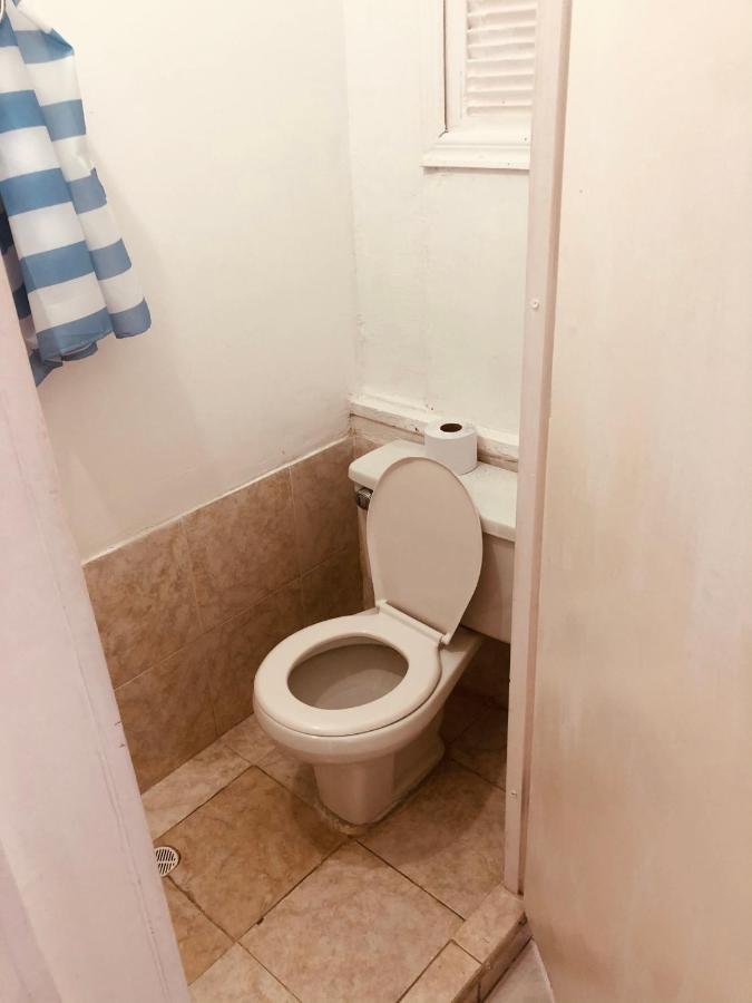 Tita'S Airport Hotel Cartagena Екстер'єр фото