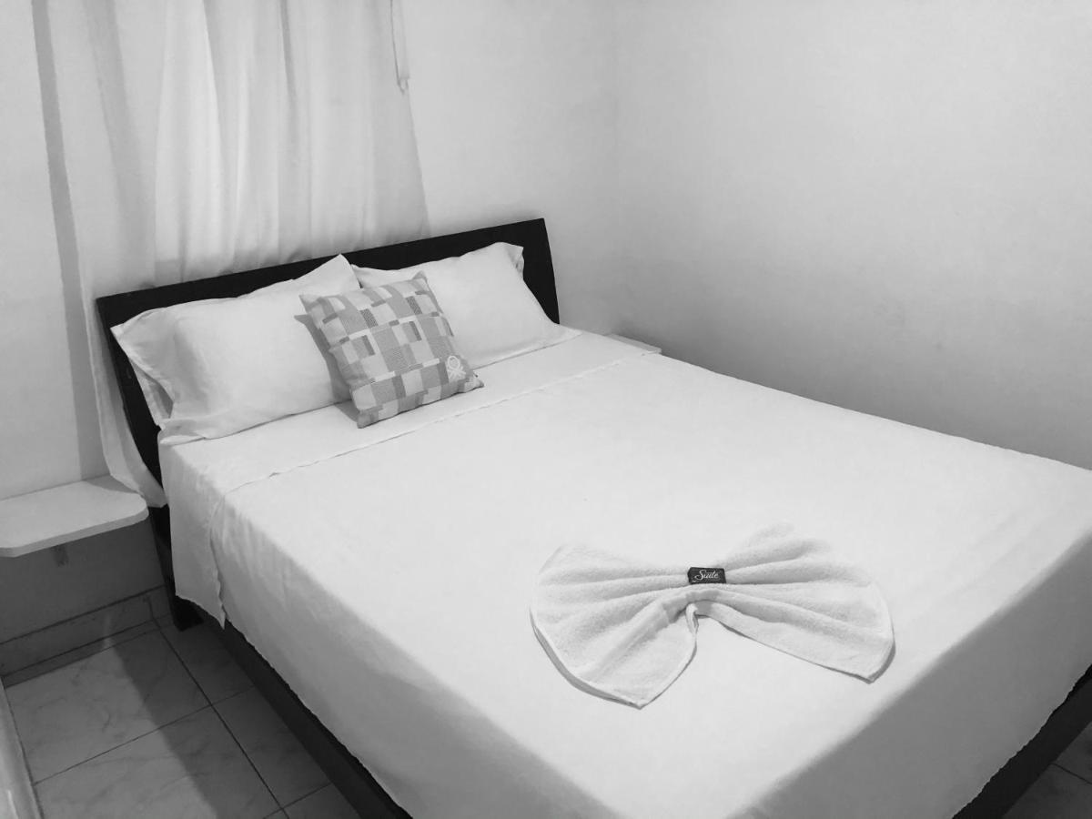 Tita'S Airport Hotel Cartagena Екстер'єр фото
