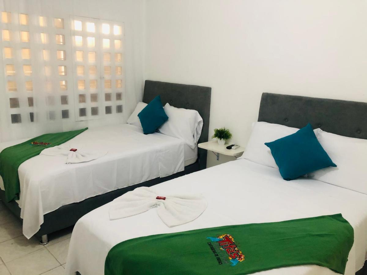 Tita'S Airport Hotel Cartagena Екстер'єр фото